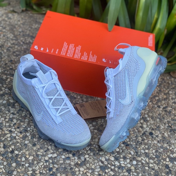 Nike Air Vapormax 2021 Flyknit - Picture 3 of 6